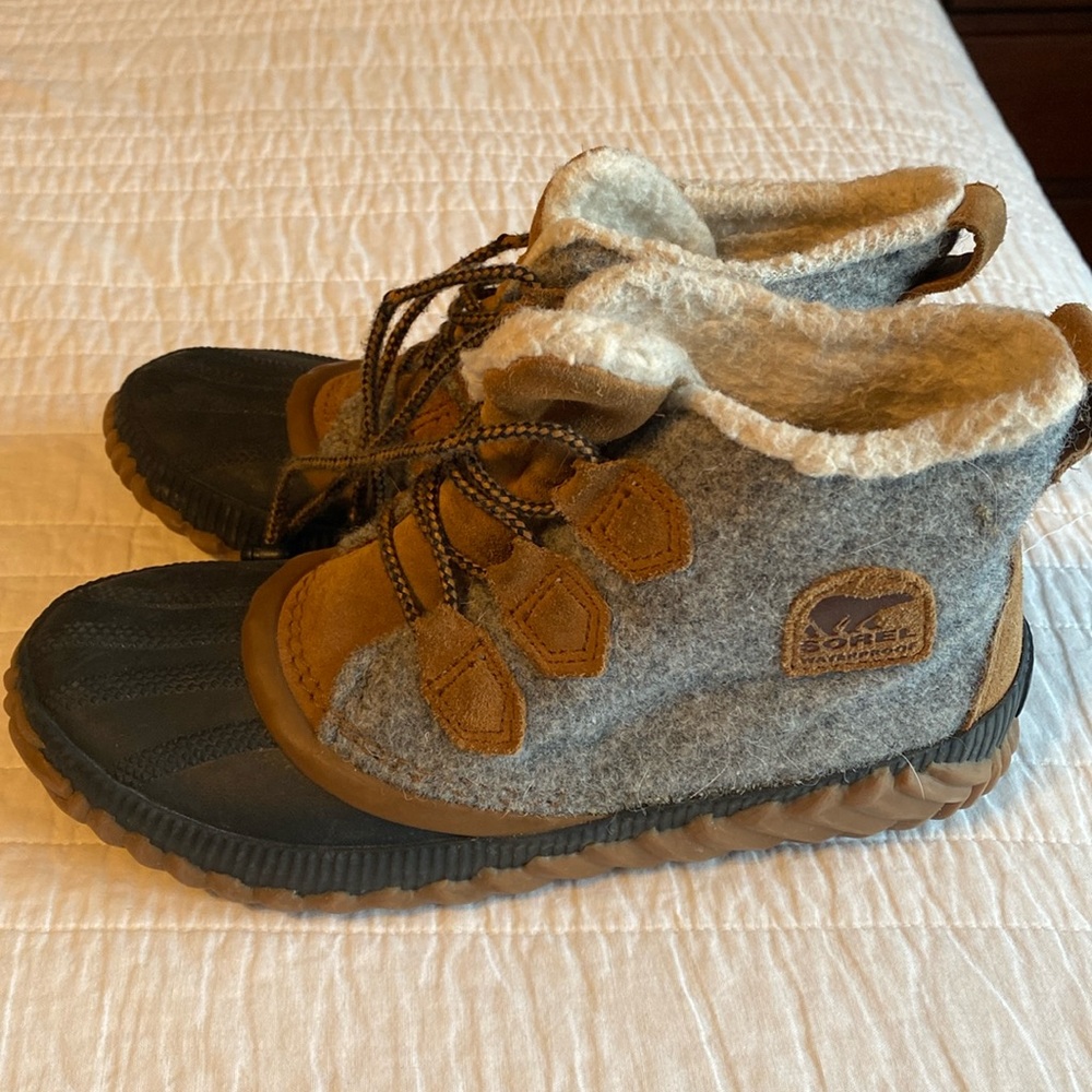 Sorel Out and About size 4